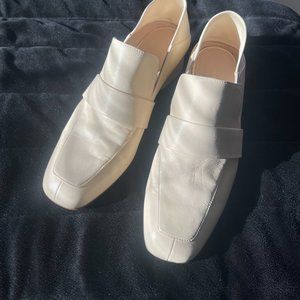 Stuart Weitzman Cream Slip On Loafers Size 9